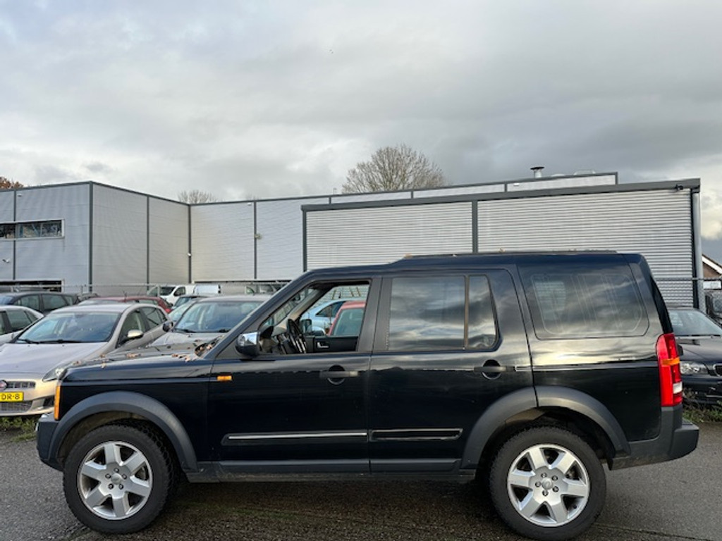 41689509-7.jpg