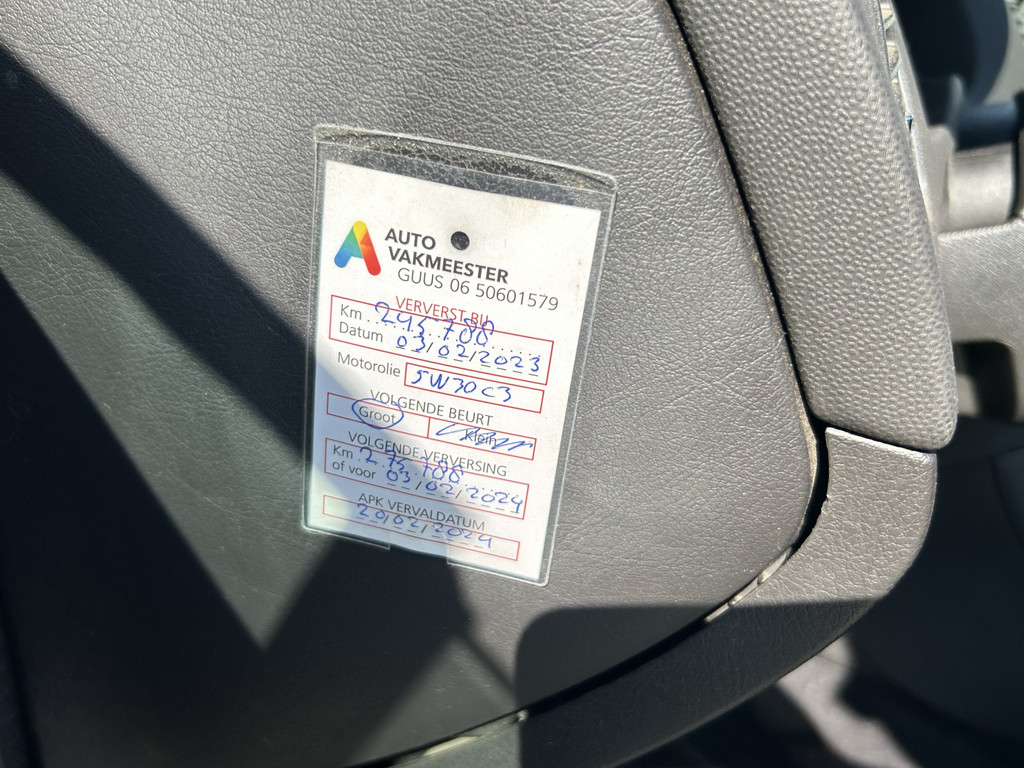 44644774-14.jpg