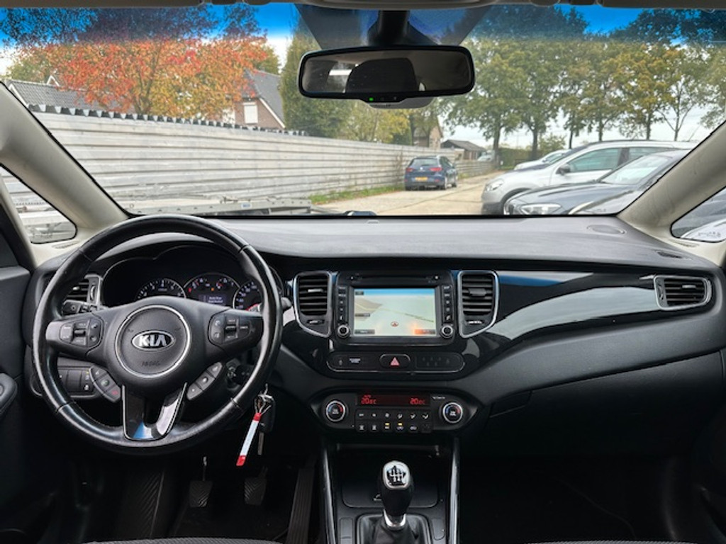 48908516-4.jpg