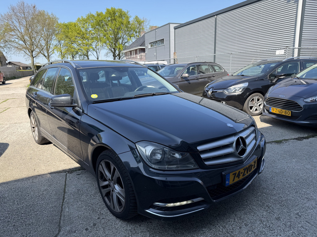 53017117-2.jpg