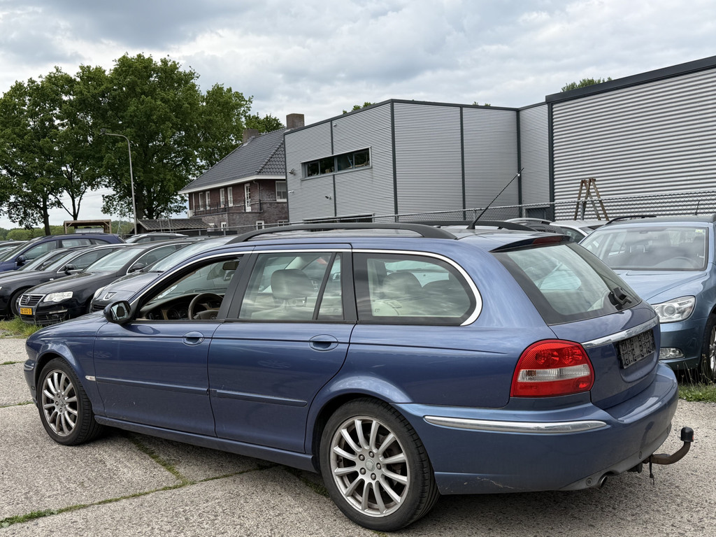 53293286-1.jpg