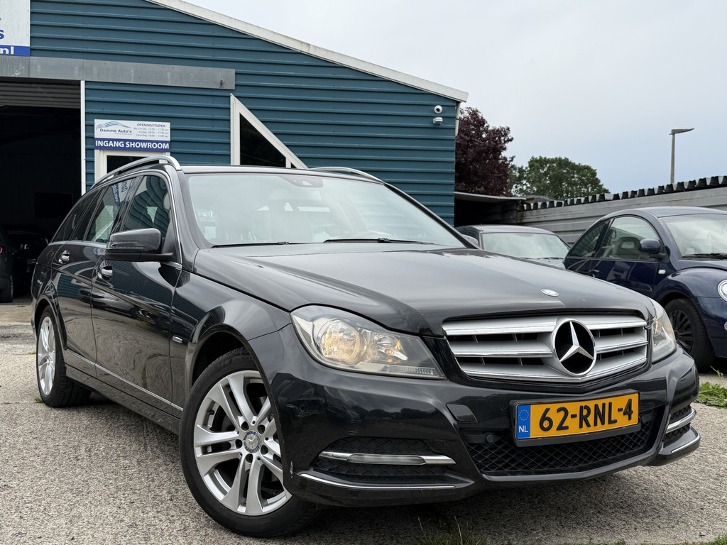 53985663-2.jpg
