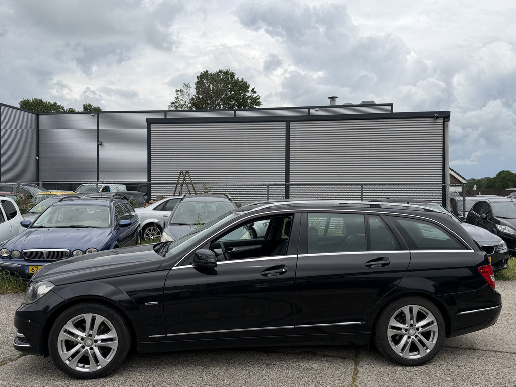 53985663-7.jpg